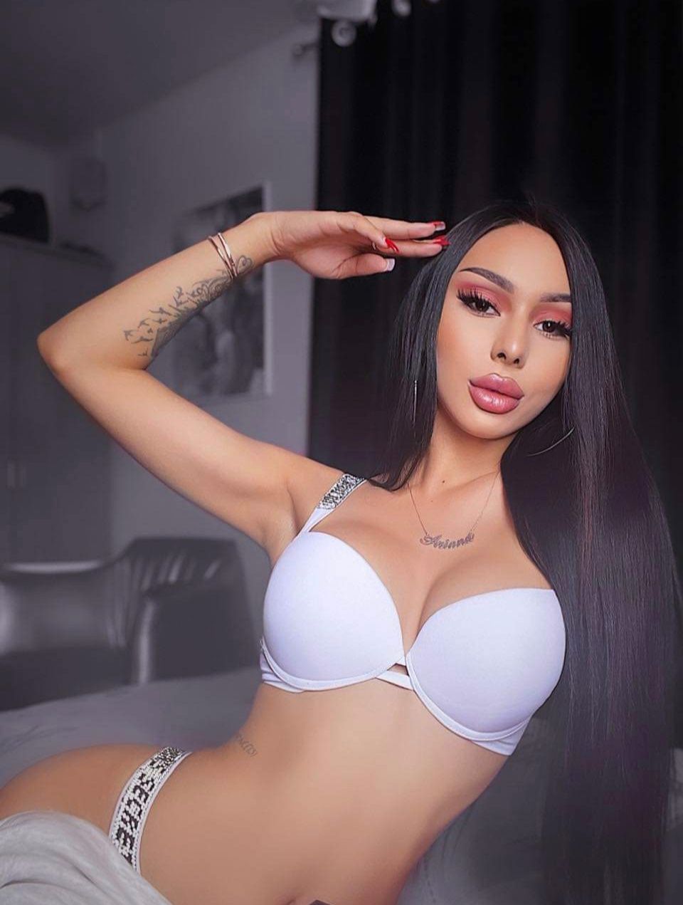 TS Lauren Angel in der Monaco Residenz München