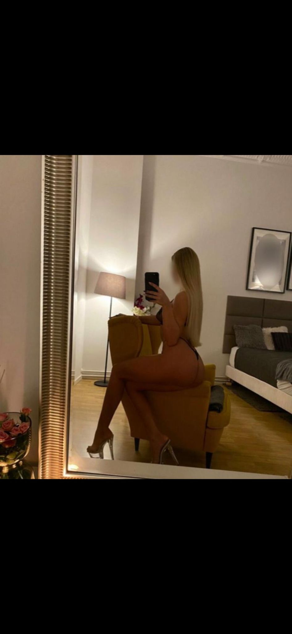 Miki in der Monaco Residenz
