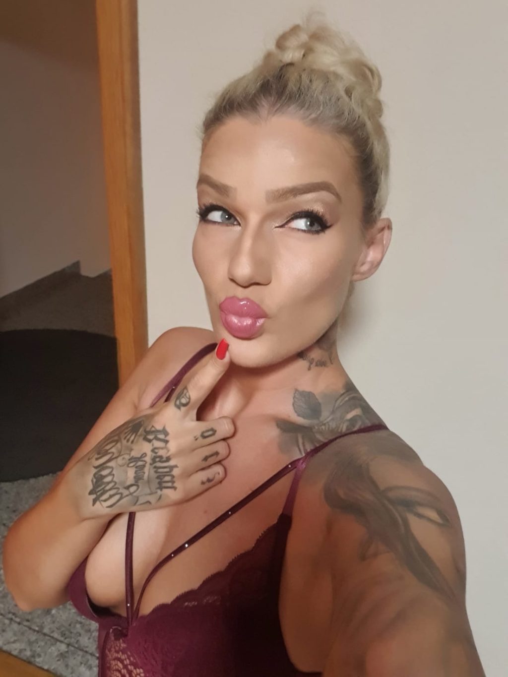 Lara in der Monaco Residenz