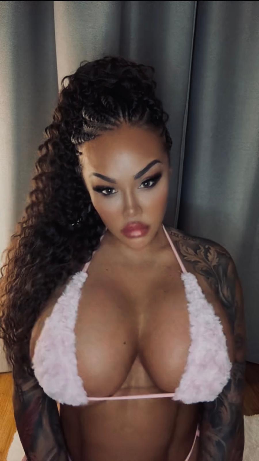 Mia Ryder in der Monaco Residenz