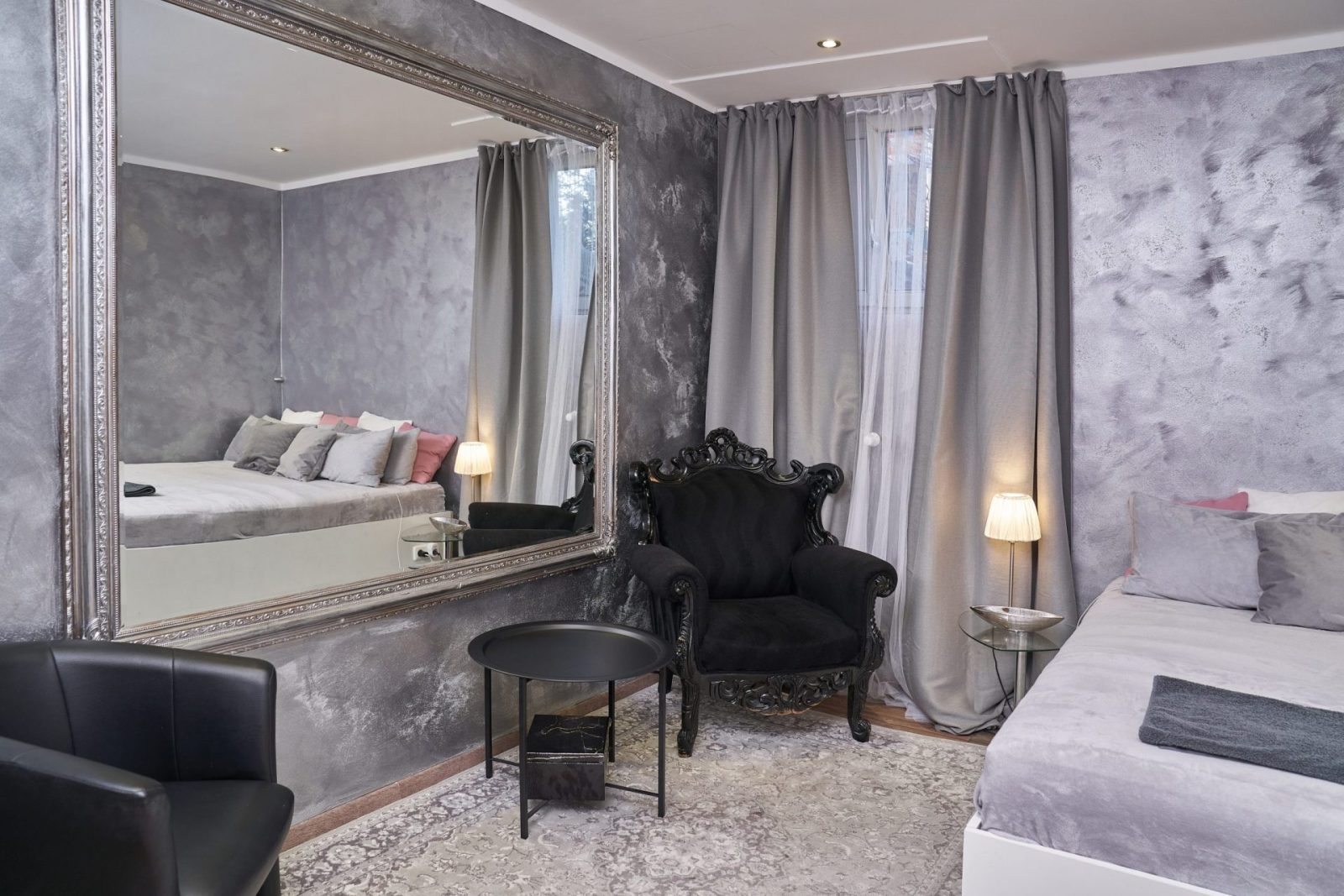 Imperial Suite – Zimmer der Monaco Residenz München